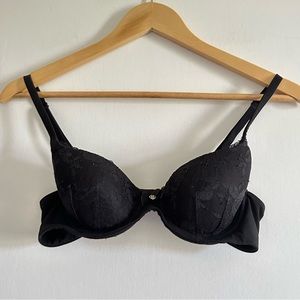 Victoria’s Secret Black Body by Victoria Lined Demi Bra size 34B EUC